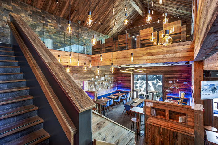 Montana Royal Architecture