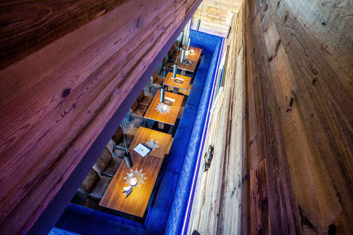 Montana Royal Architecture